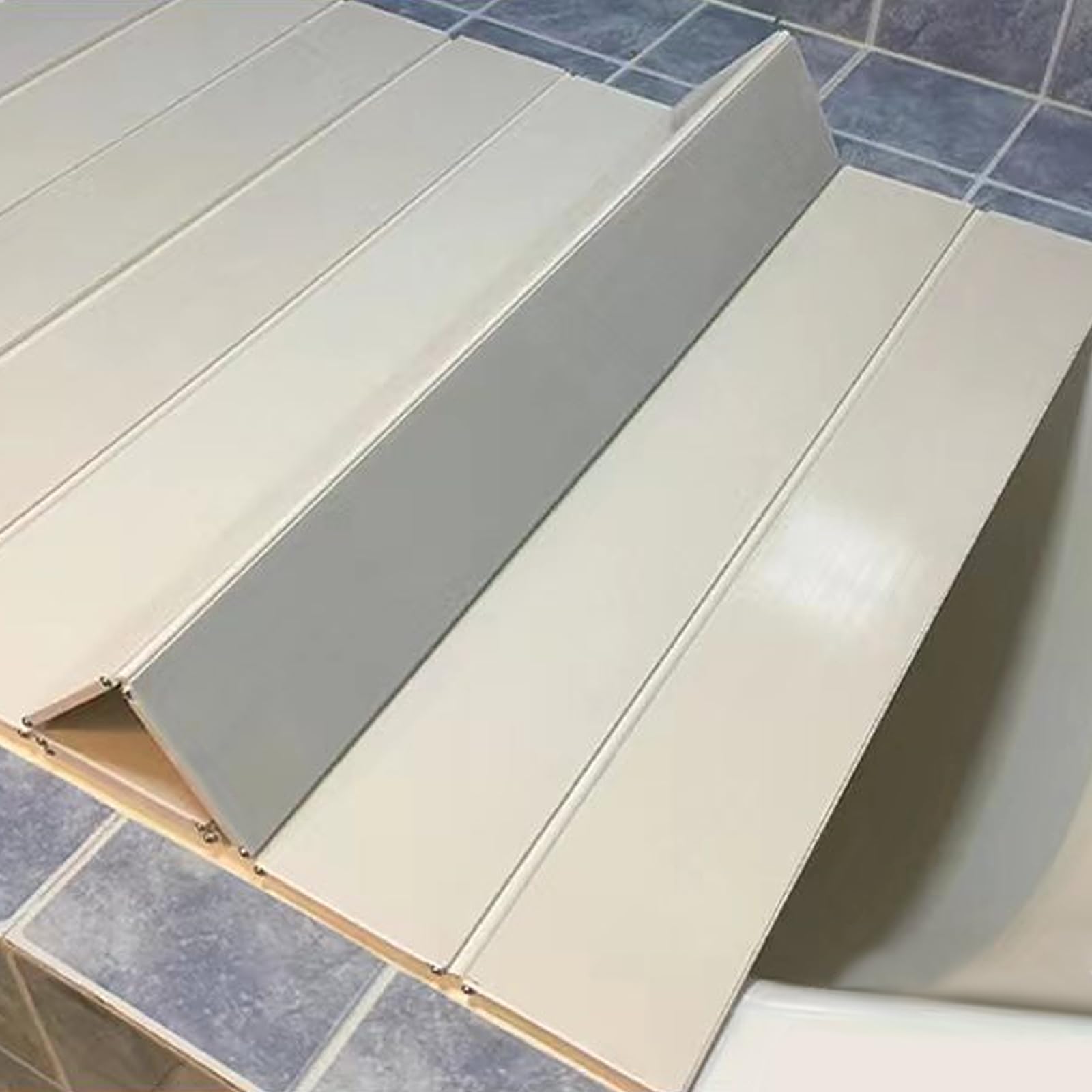 Bathtub Folding Cover, 170/180 x 70cm Thermal Insulation Multifunctional Dustproof Bath Tray Cover, Odorless PVC Bathtub Lid for Bathroom (170 x 70 x 0.6cm)