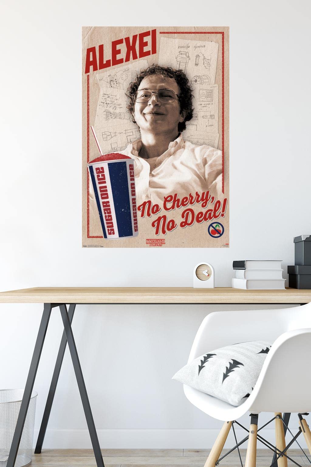 Amazon.co.jp: トレンドインターナショナル Netflix ストレンジャー