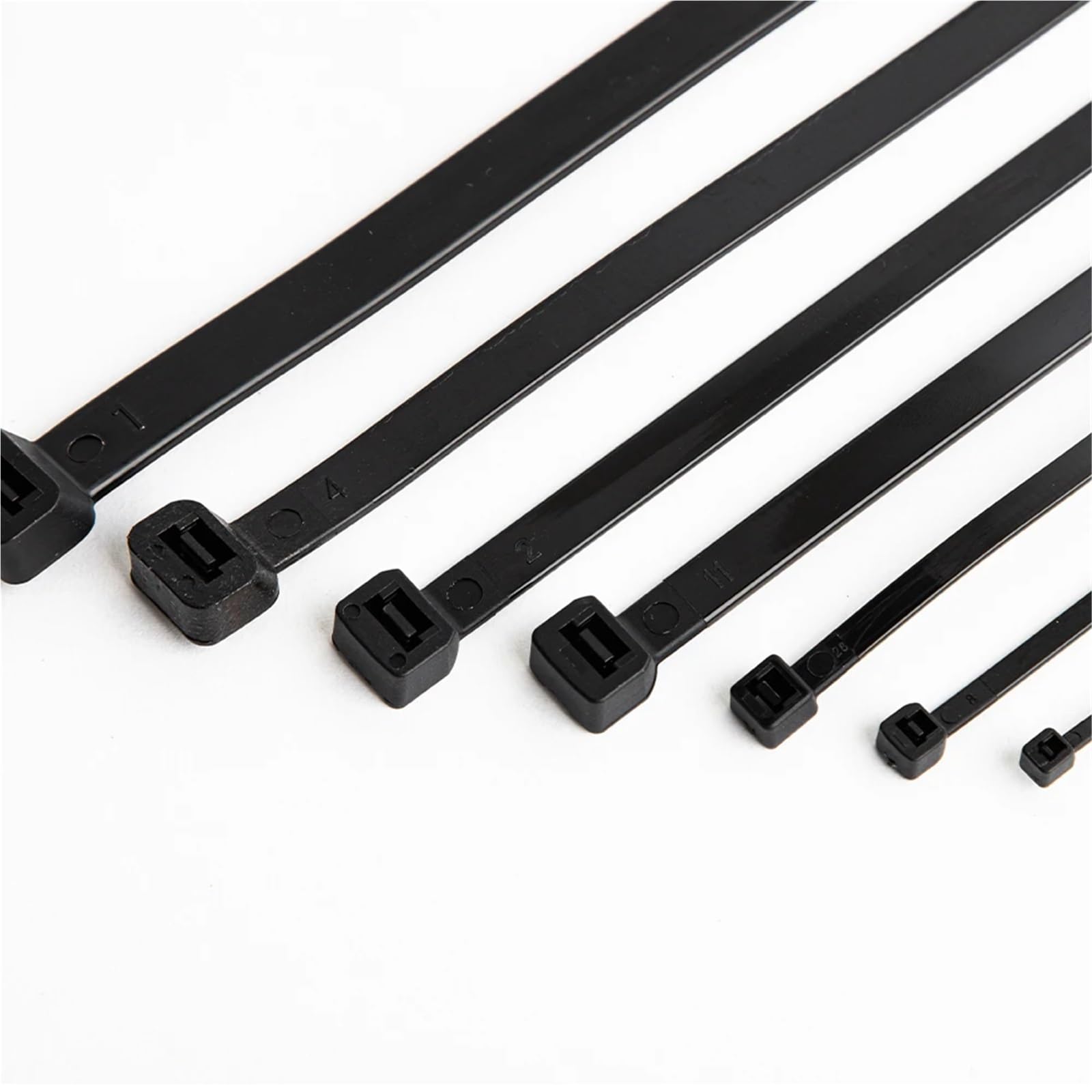 Collier De Serrage Lot de 300 attaches câble autobloquantes en plastique et nylon(8x200MM)
