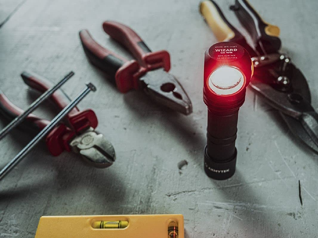 Amazon.com: Armytek New Wizard C2 WR White-Red 1100 lm LED
