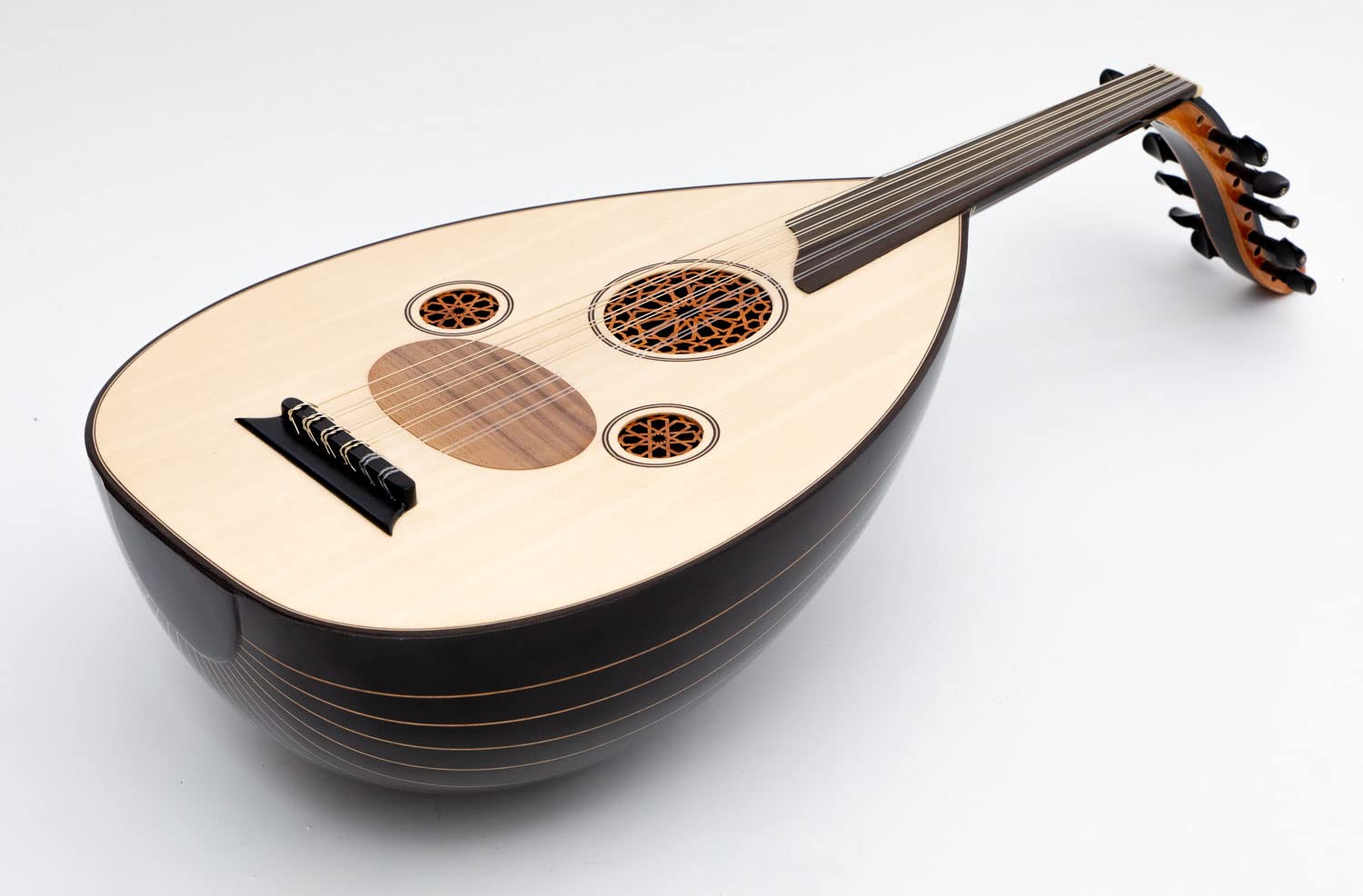 Handgefertigtes türkisches Oud aus schwarzer Walnuss, Ebenholzwirbeln und Kurschner-Saiten. Mit weicher Hülle. Traditionelles Saitenmusikinstrument