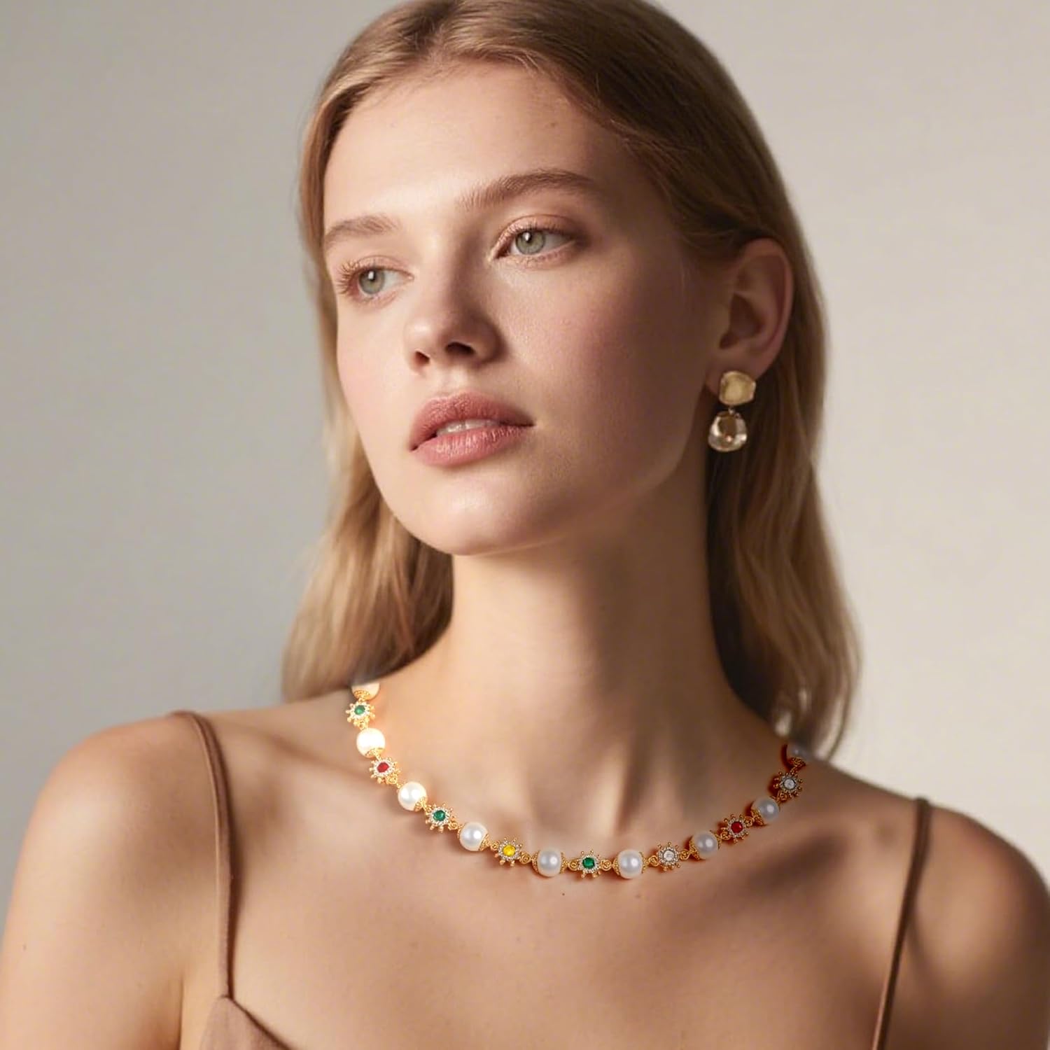 Pearl Choker Necklaces for Women,Gold Choker with Crystal Flower,Vintage Necklace Gift Dainty Pearl Statement Necklace for Women - Image 5