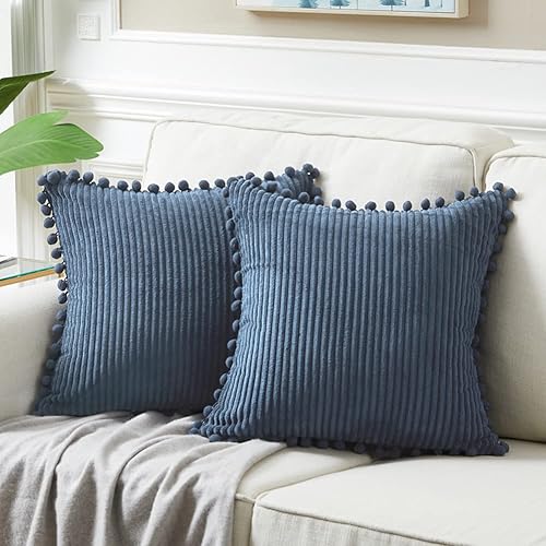 Vista 259 de Fancy Homi - Paquete de 2 fundas decorativas color gris oscuro para cojines, fundas rectangulares de pana suave y con pompones, estilo bohemio