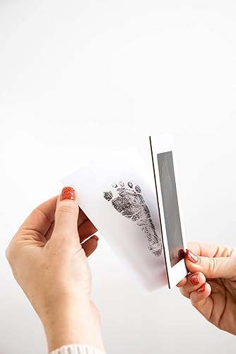 Miniatura 97 de Pearhead Baby’s First Christmas Wooden Picture Frame Ornament, Newborn Milestone Keepsake Photo, Holiday Gift For New and Expecting Parents, Rustic