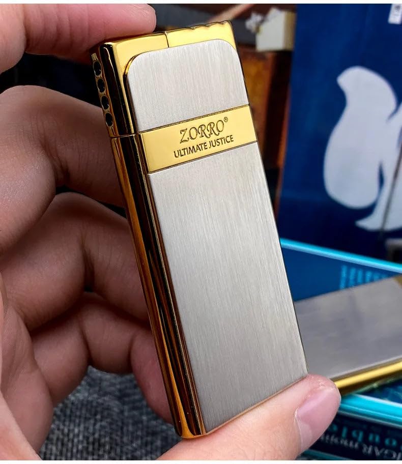 Encendedor recargable ZORRO modelo Gold con caja miniatura 6