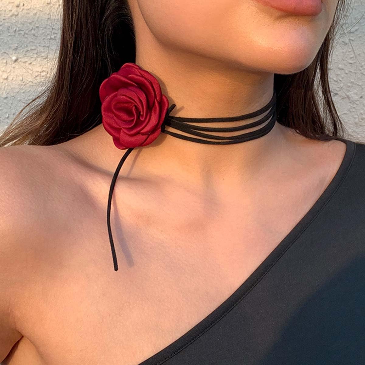 Collana di fiori di rosa grande di moda collana di velluto nero