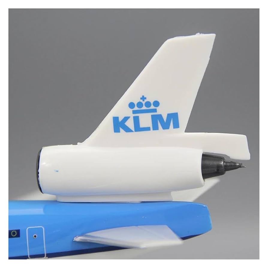 飛行機　模型　11点 Amazon | 飛行機模型飛行機おもちゃの飛行機模型 XX20262 1:200