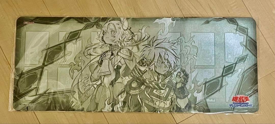 遊戯王 白の物語 プレイマット ハーフ ニューロン 未開封 遊戯王 白の