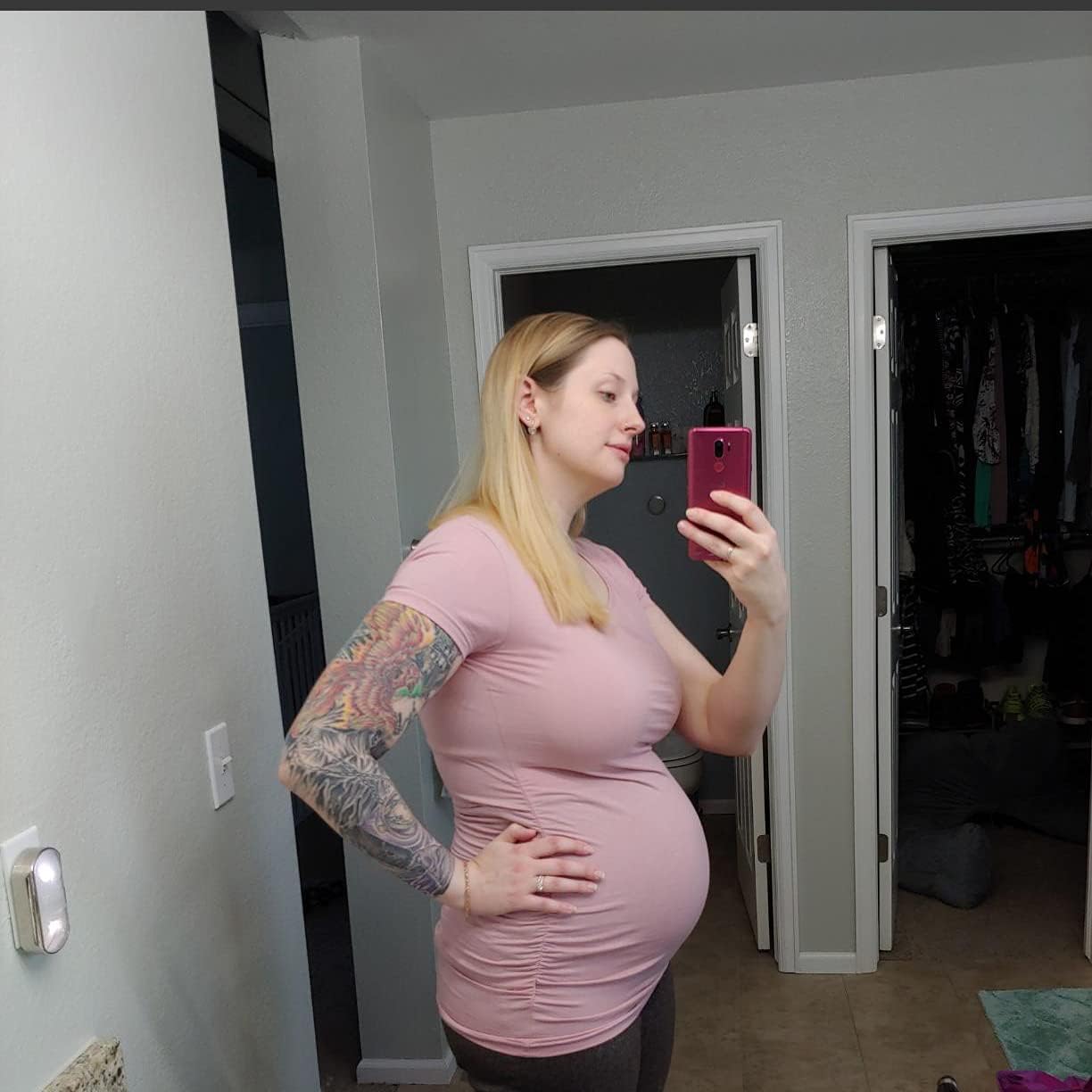 Peauty Women's Maternity Side Ruched Shirts - Image 2