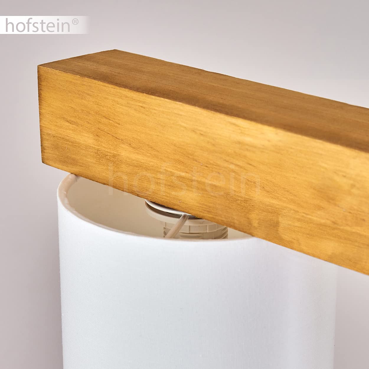 HOFSTEIN Pendelleuchte Malimea, 4-flammige Hängelampe aus Metall/Holz/Stoff in Weiß/Natur, Hängeleuchte m. Holzbalken und Stoff-Schirmen, Höhe max. 135 cm, 4 x E14, Esszimmer - Wohnzimmer - Küche