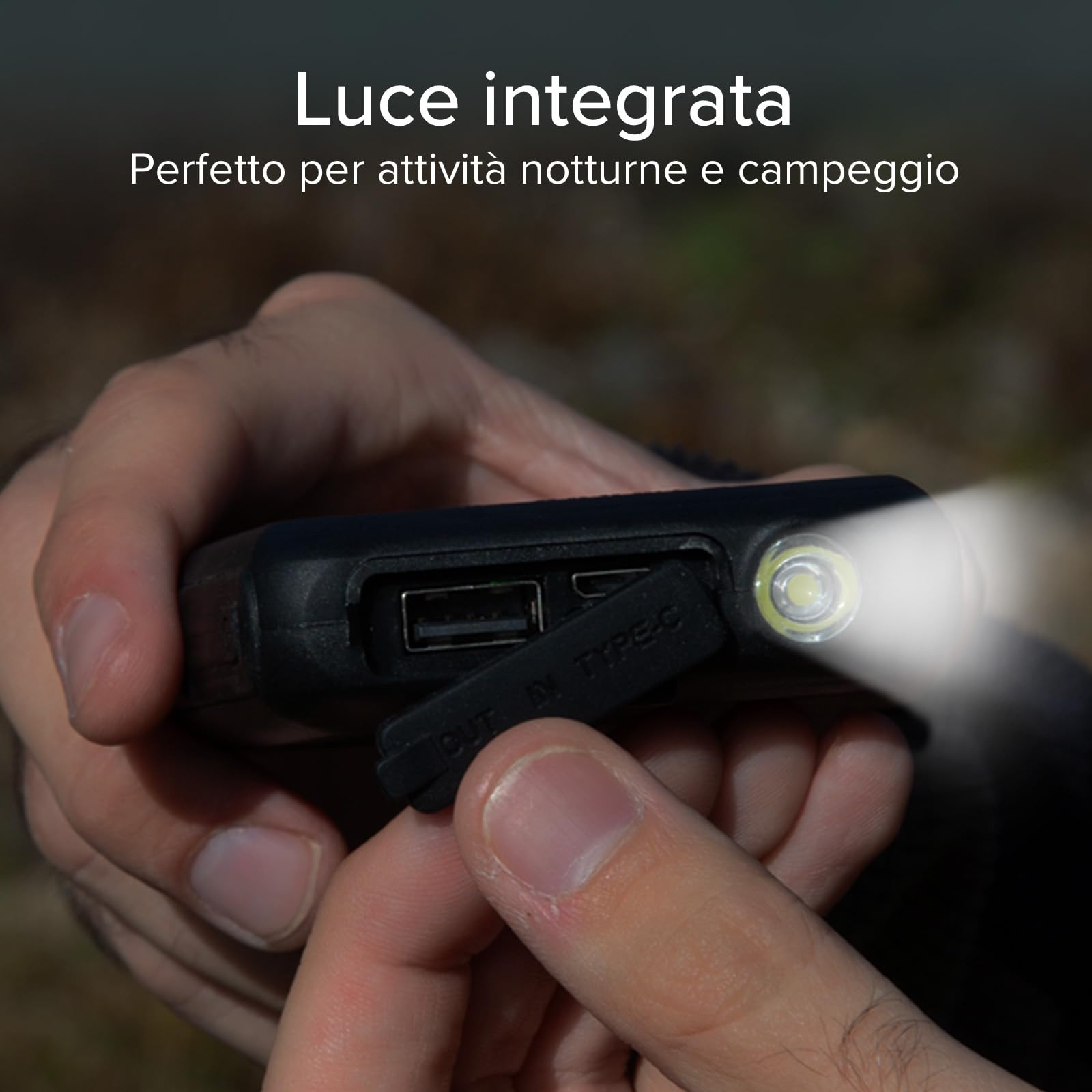 SBS Solar MagSafe PowerBank, 5000mAh, Power Bank con Pannello Solare | Ricarica Wireless, Intelligent Charge (IC), Torcia LED, Caricabatterie Portatile da Viaggio, Design Compatto, Nero