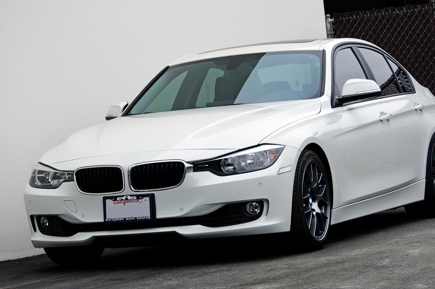 iJDMTOY Glossy Clear Lens Front Bumper Side Markers Compatible With 2012-2015 BMW F30 F31 Pre-LCI 3 Series 328i 335i, Replace OEM Amber Reflector Assy