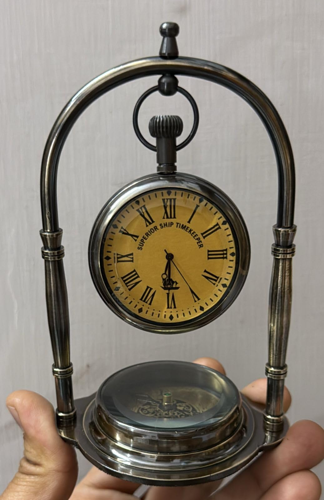 Reloj de escritorio náutico vintage para decorar despachos elegantes y salones de estilo clásico