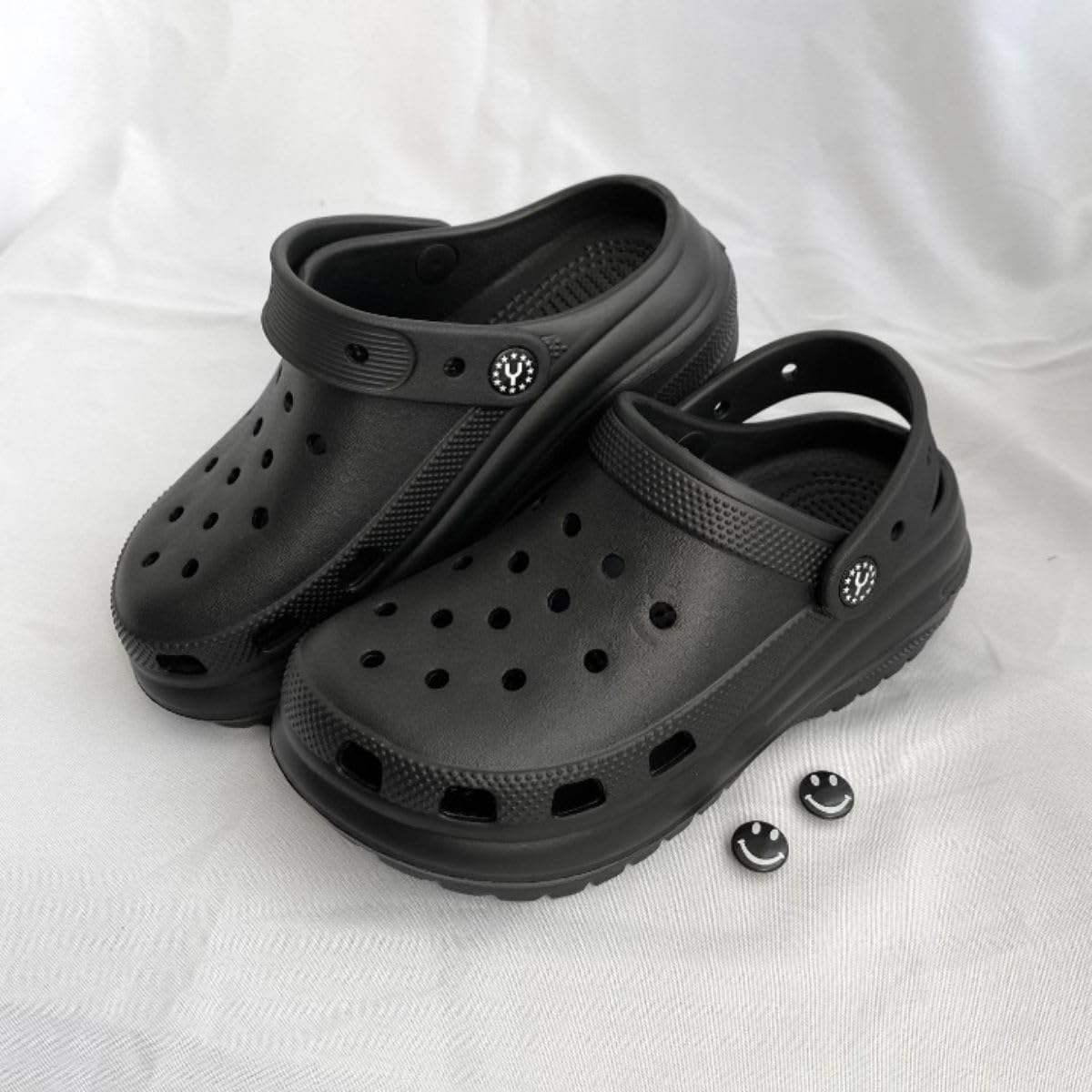 Sandalia Plataforma Unissex Massageador 2318 em promoção! Veja a oferta e mais achadinhos de Sandálias 6 Hoje é o melhor dia para comprar Sandalia Plataforma Unissex Massageador 2318 com aquele preço maroto! Promoção! Aproveite a oferta! 6