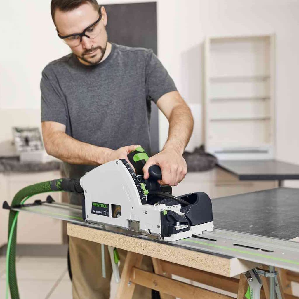 Festool TSV 60 KEBQ-Plus-FS Sierra de Incisión con Pre-corte y Guía FS | Sierra circular con KickbackStop, motor EC-TEC y hoja de diamante para cortes sin desgarros en paneles de hasta 60 mm.