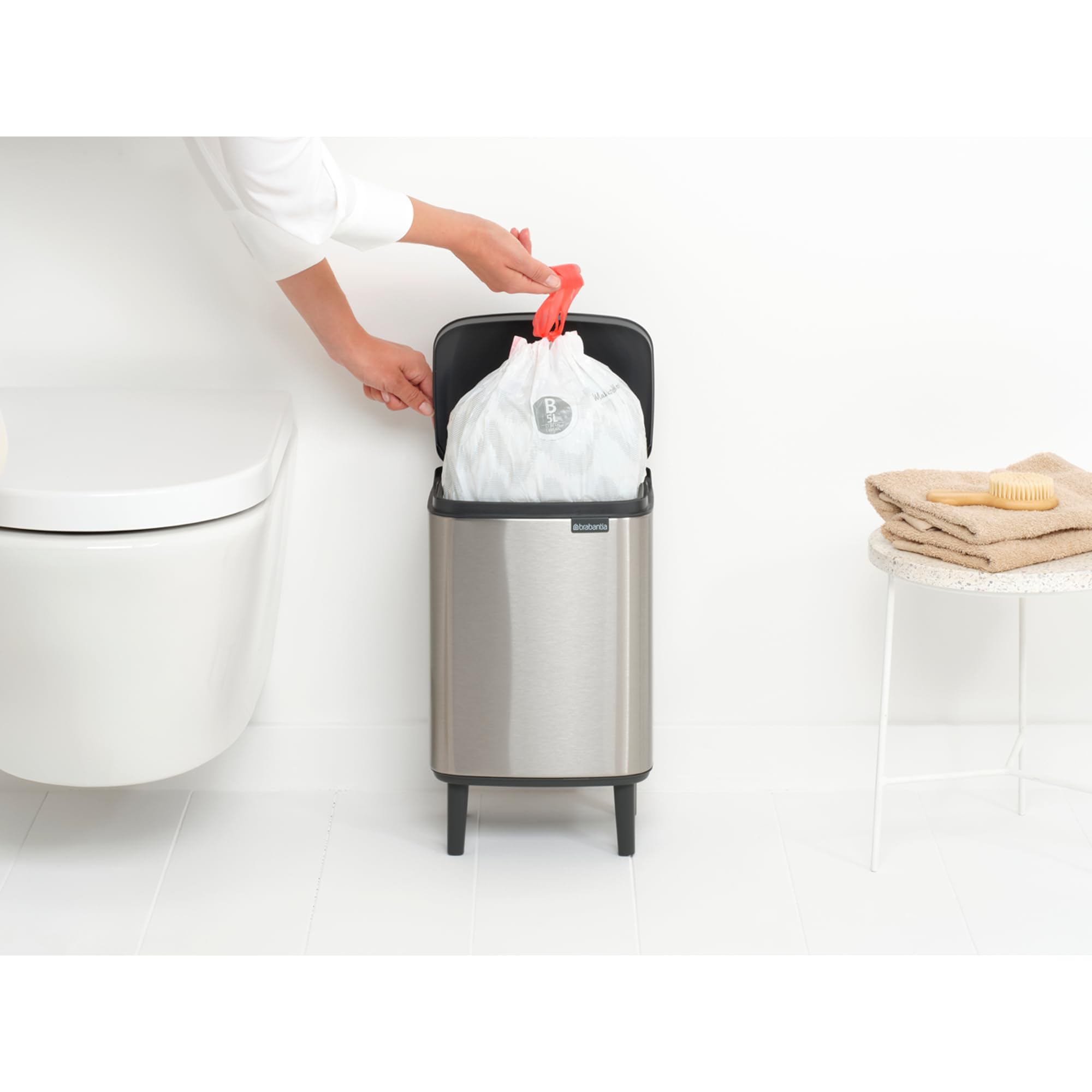 brabantiaブラバンシア ゴミ箱 蓋付き 手動式 耐水性 7L ベルギー製 Amazon｜ブラバンシア ゴミ箱 蓋付き 手動式 耐水性 7L 幅24.2×奥行