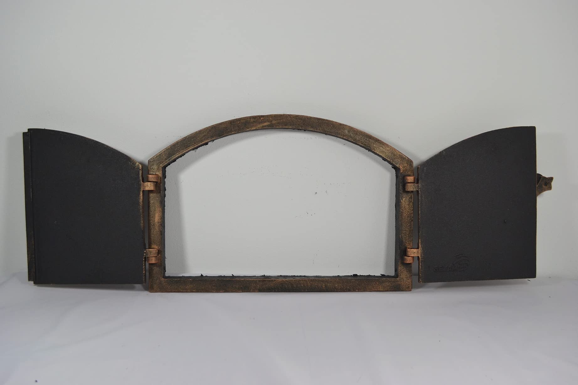 SEZAM Porte de four double en fonte avec loquet de porte, aspect rivet, porte de four à pizza - four à pain - porte de four en pierre, 53,2 x 5,5 x 35,5 cm, le cuivre