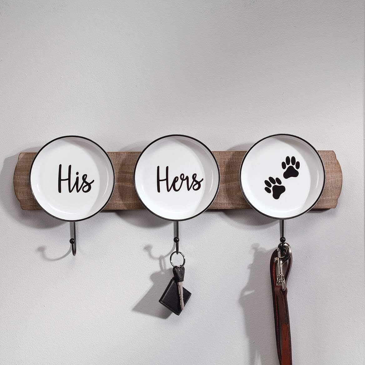 Fox Valley Traders His, Hers, Paws - Leash and Key Holder for Entryway Organization
