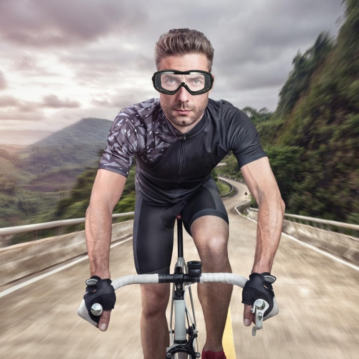 Occhiali Protettivi per Trasparenti Regolabili Anti-vento e Anti-spruzzo per Outdoor e Ciclismo Montatura Nera Resistente per Sicuro
