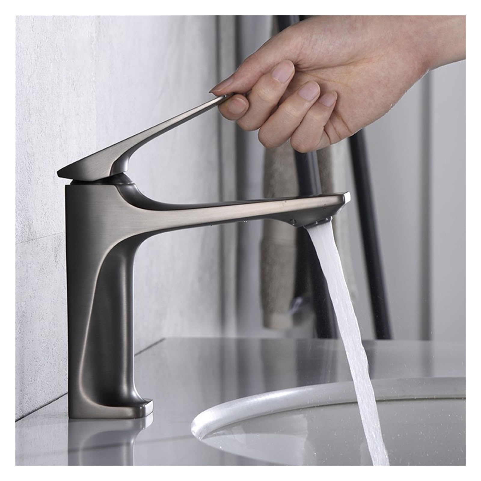 Faucet，Brass Core Modern Bathroom Sink Faucet Single