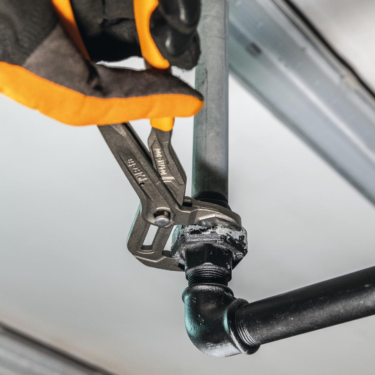 Beta 1047N 180 - Pinza Regolabile Poligrip Professionale con Pulsante 180 mm