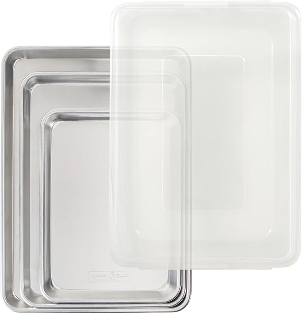 Nordic Ware Naturals 4 Ensemble de pièces - USA Boîtes de qualité commerciale en aluminium pour le four ou la torréfaction, encapsulée en acier galvanisé prévient l'échauffement; feuille de quartier, rouleau de gelée, demi-feuille avec lard