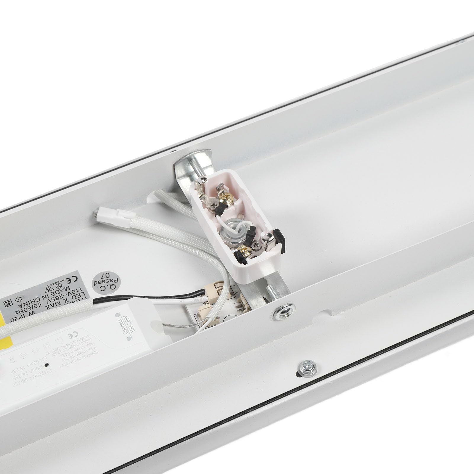 Topiky Linear Ceiling Light Fixture with Long Lifespan | Funkcja pamięci wliczona w cenę, Wysoka efektywność energetyczna, Prosty w instalacji, Idealny do pralni