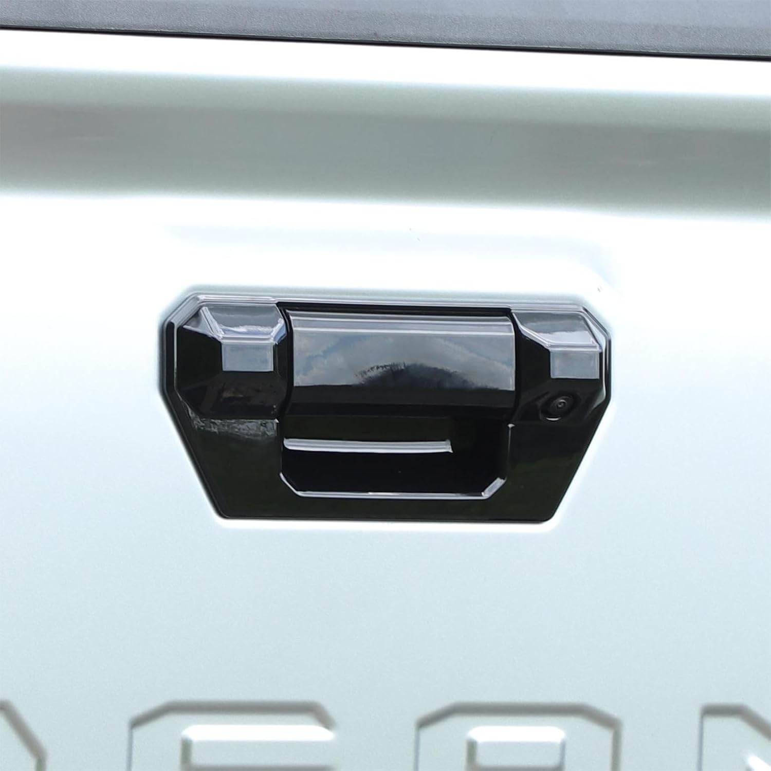 TOYCIDFG Tailgate Pull Handle Cover Trim Compatible with Toyota Tacoma 2024 2025 2026, Car Exterior Decoration Accessories (Not Compatible with SR Ver) (Carbon Fiber Pattern)