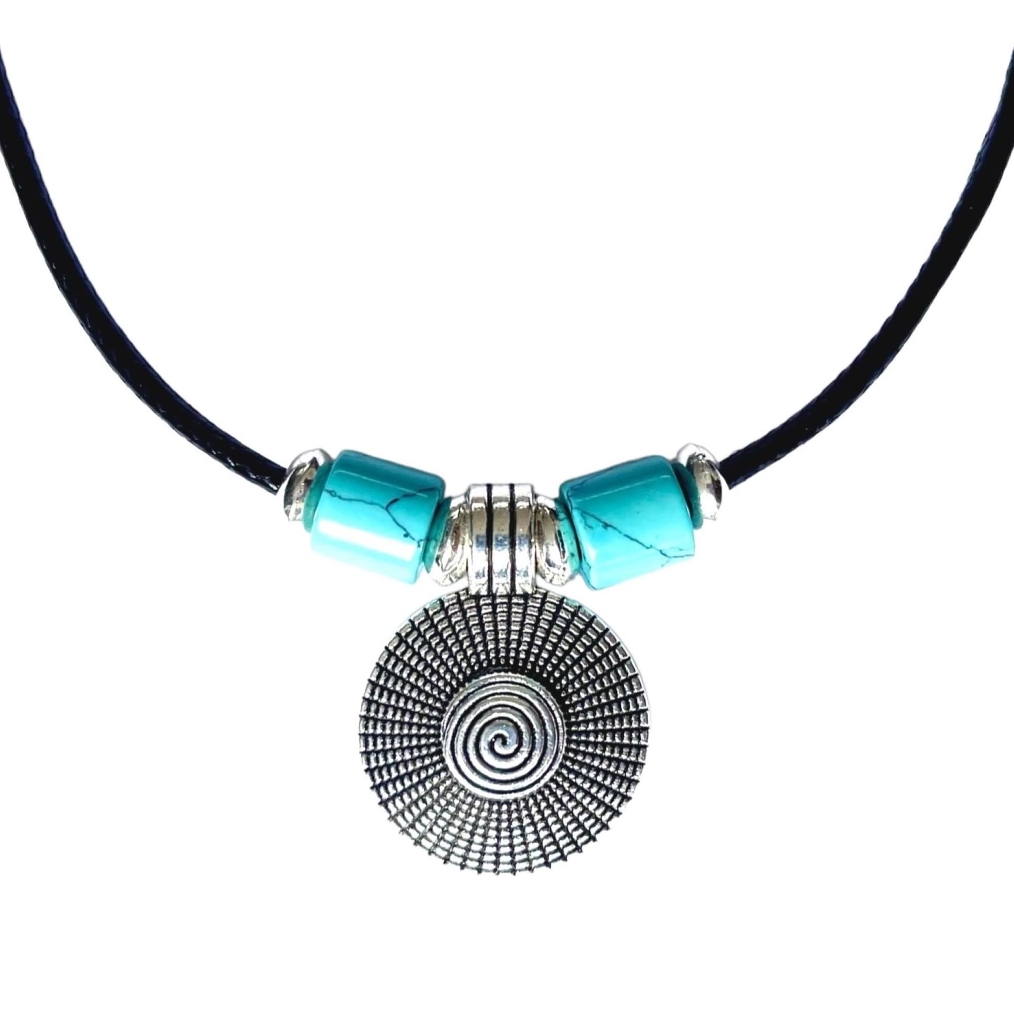 ASTER ALHELÍ Colgante Espiral Plata y Piedra Turquesa - Collar Hombre Mujer Cuero Encerado con cierre de Acero Inoxidable - Amuleto Espiral Celta Perfecto para Regalo