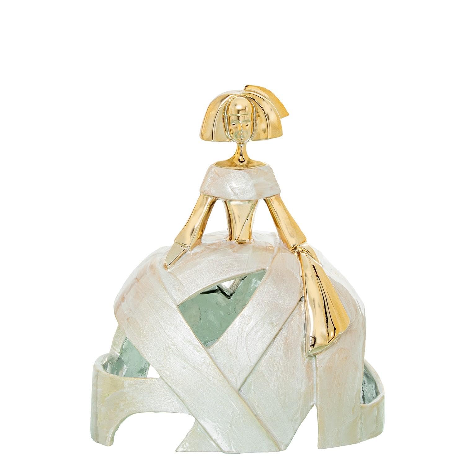 Figura de una menina de Resina y nacar en Dorado y Blanco 24x16x29cm