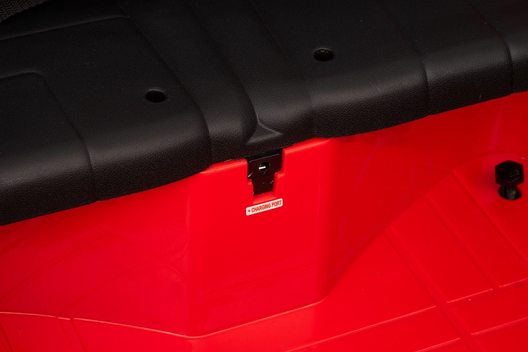 Beneo Motors OFFRIDE 4x4² 2-osobowy samochód elektryczny, 12 V, czerwony, odtwarzacz MP3 z wejściem USB/AUX, napęd na wszystkie koła 4 x 4, akumulator litowy, pilot zdalnego sterowania, oświetlenie