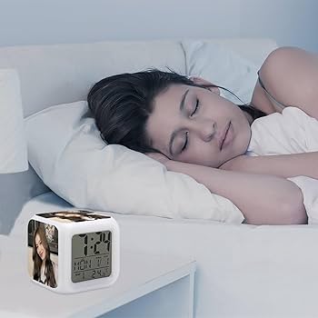 girls2　目覚まし時計　新品未使用 Amazon.co.jp: 湊崎紗夏 Sana 49目覚まし時計 学生 置き時計 多