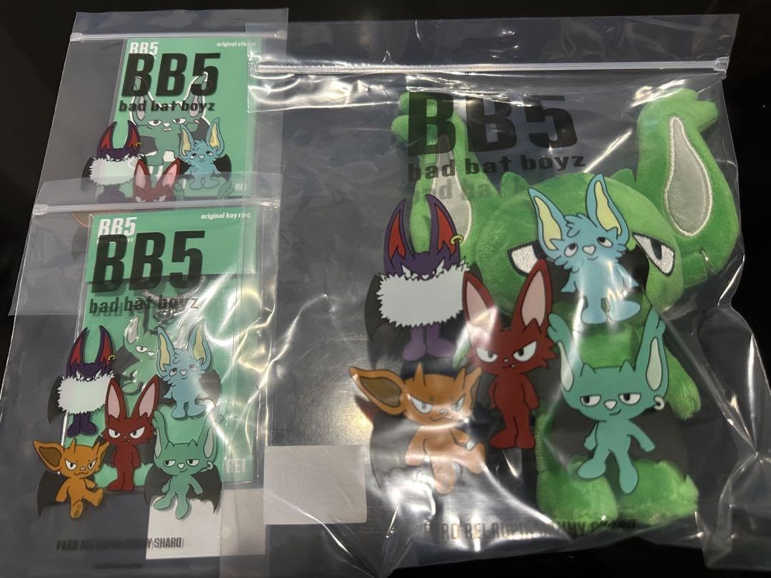 コムドット6周年 BB5 ホログラム缶バッジ PARO やまと キラ レア