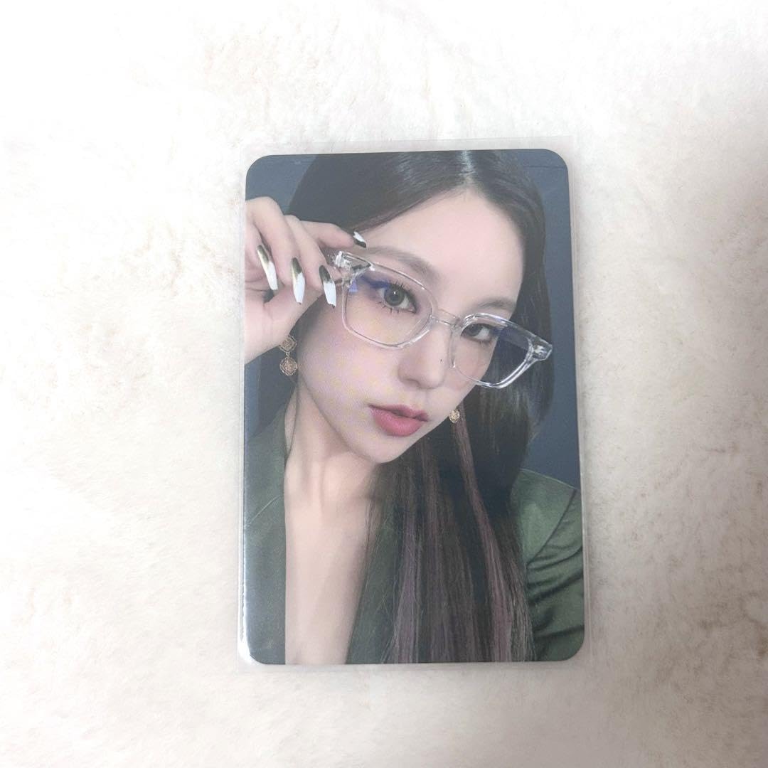 Amazon.co.jp: ITZY checkmate soundwave イェジ トレカ : おもちゃ