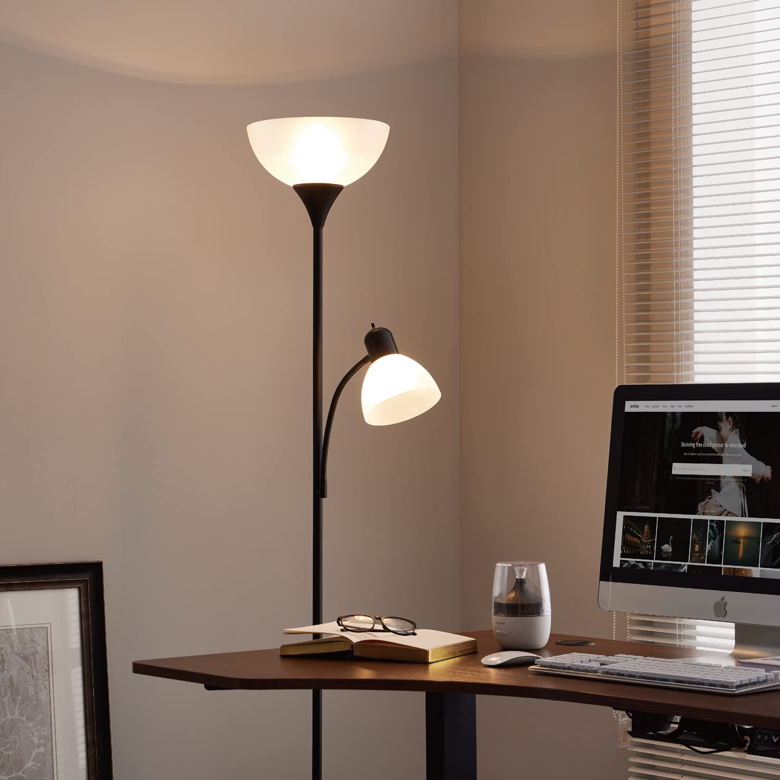 HonoDing Lampada da terra nera regolabile con luce di lettura Lampada da terra moderna per soggiorno/ufficio alta 72" - 10 watt con luce di lettura laterale Lampada ad angolo (nero)