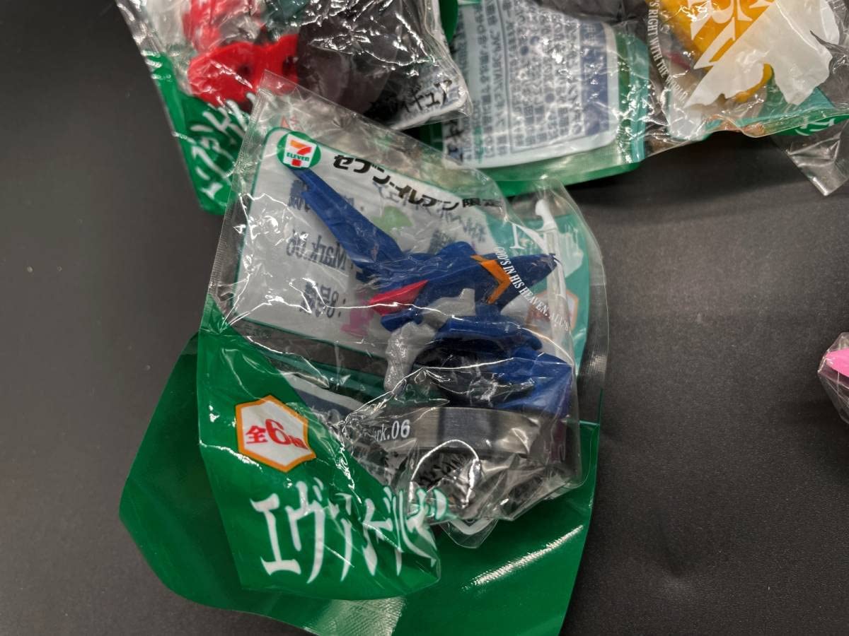 Amazon.co.jp: セブンイレブン限定 エヴァ ボトルヘッドフィギュア 零