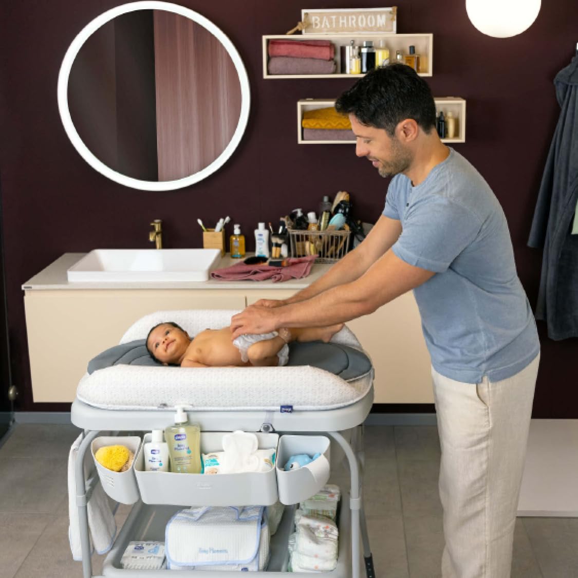 Chicco Cuddle & Bubble Bañera Bebé Ergonómica con Patas y Cambiador con Acolchado y Suave Reductor, Altura Regulable, Cierre Compacto, Organizador, Ocean Máx. 11 Kg