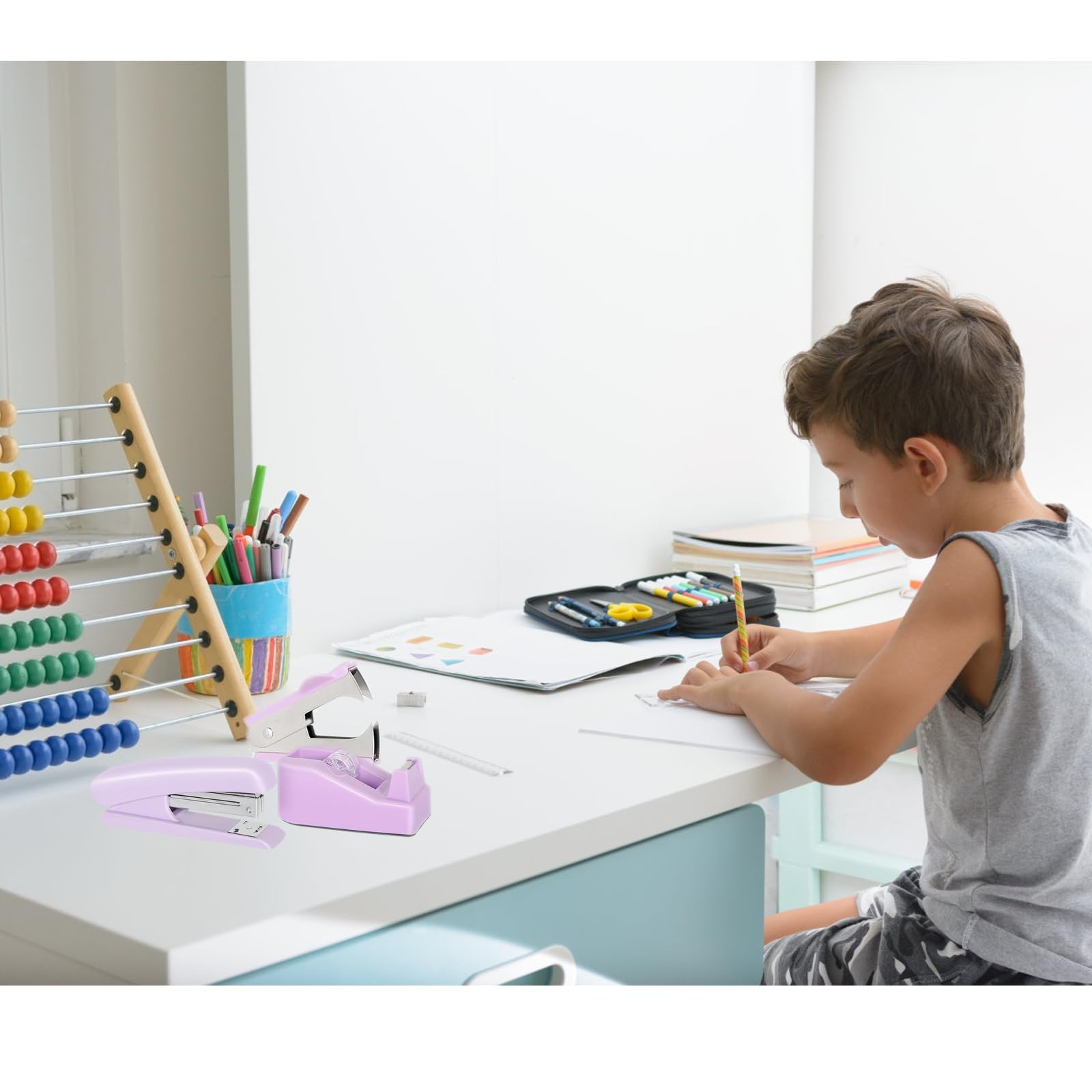 Set da scrivania con dispenser di nastro e graffette per la scuola, A