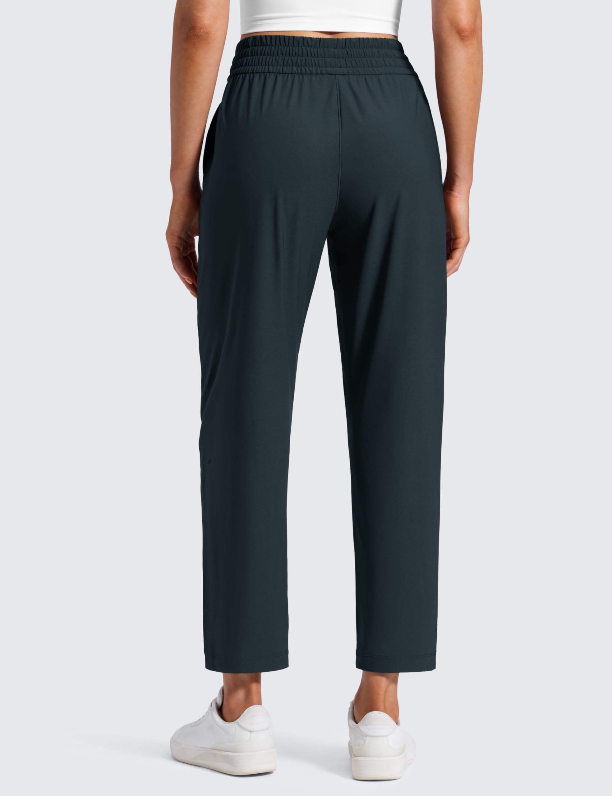 CRZ YOGA Drapey Pantalon Effilé Cheville 69cm | Léger, Voyage, Fluide, Longueur 7/8, avec Poches, pour Femme