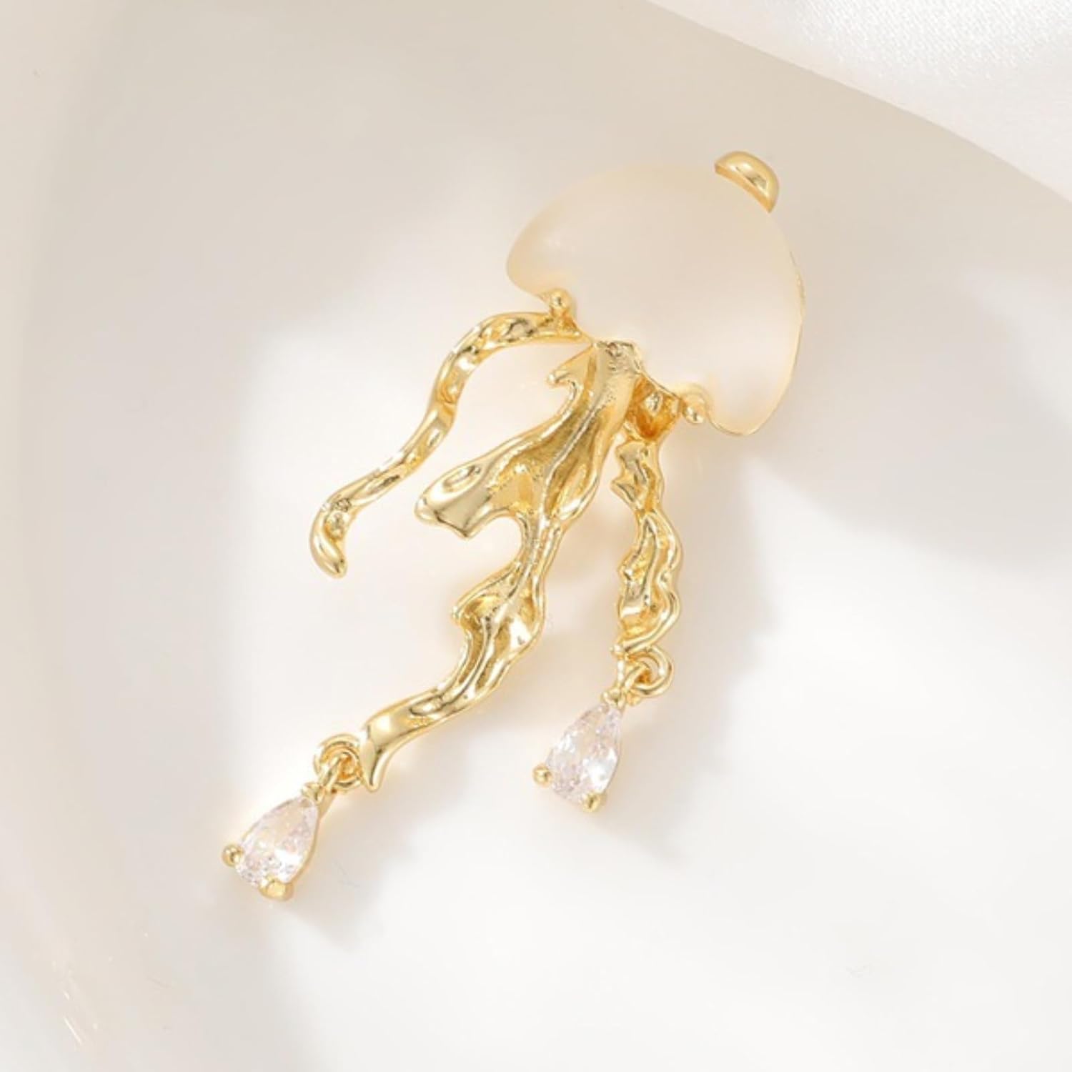 72ore Dainty Gold Jellyfish Necklace for Women Gold Chain Rhinestone Necklace Summer Ocean Jewelry Gift Party Outfits Accessories - Image 4