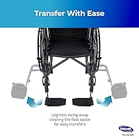 Vista 2 de Invacare Reposapiés para silla de ruedas con diseño abatible, longitud de reposapiés ajustable y placa de pie compuesta abatible, fácil de instalar