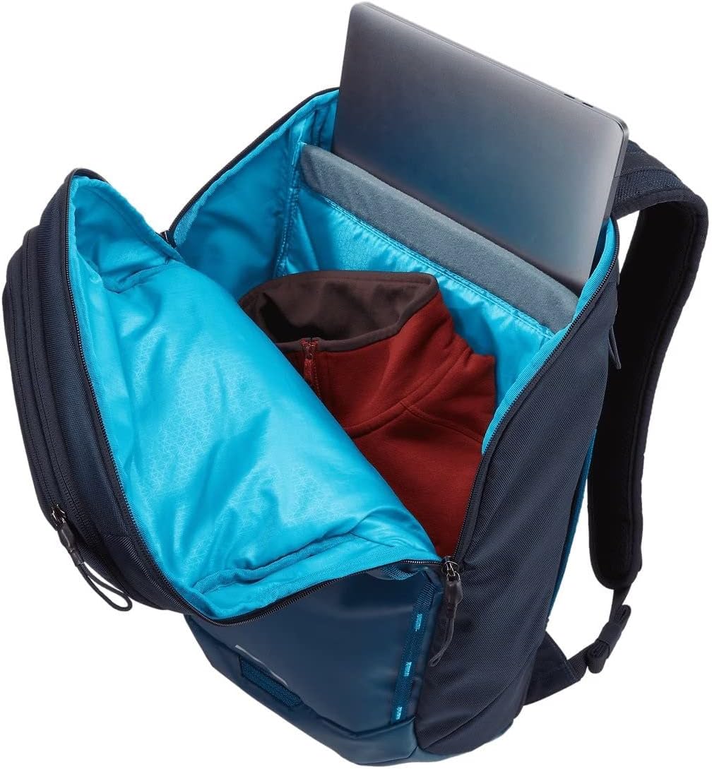 Thule Chasm Backpack 26L – Durable and Weather Resistant