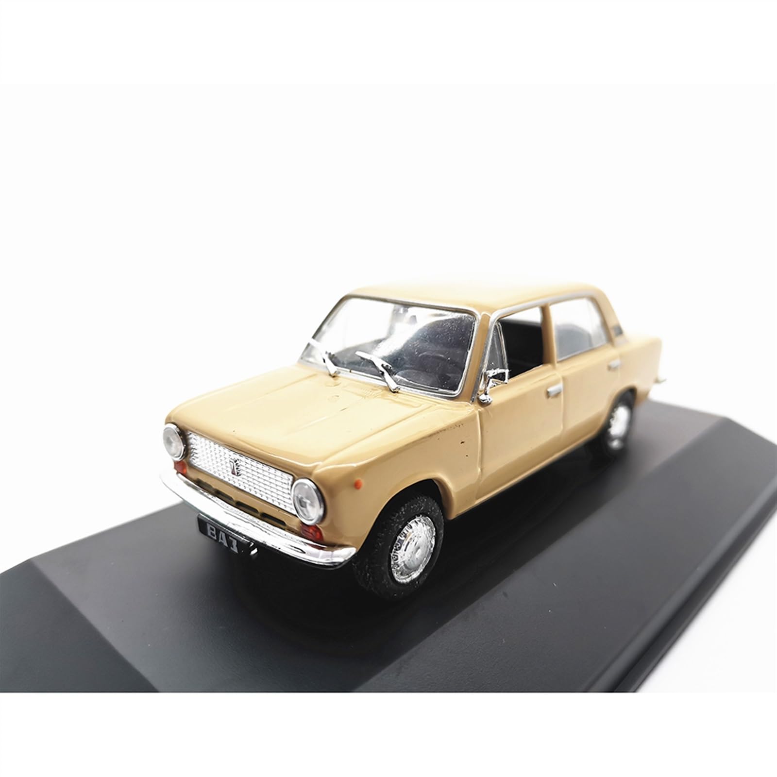 Amazon | ミニカー 旧ソ連 Lada BA3 21011 クラシック合金車