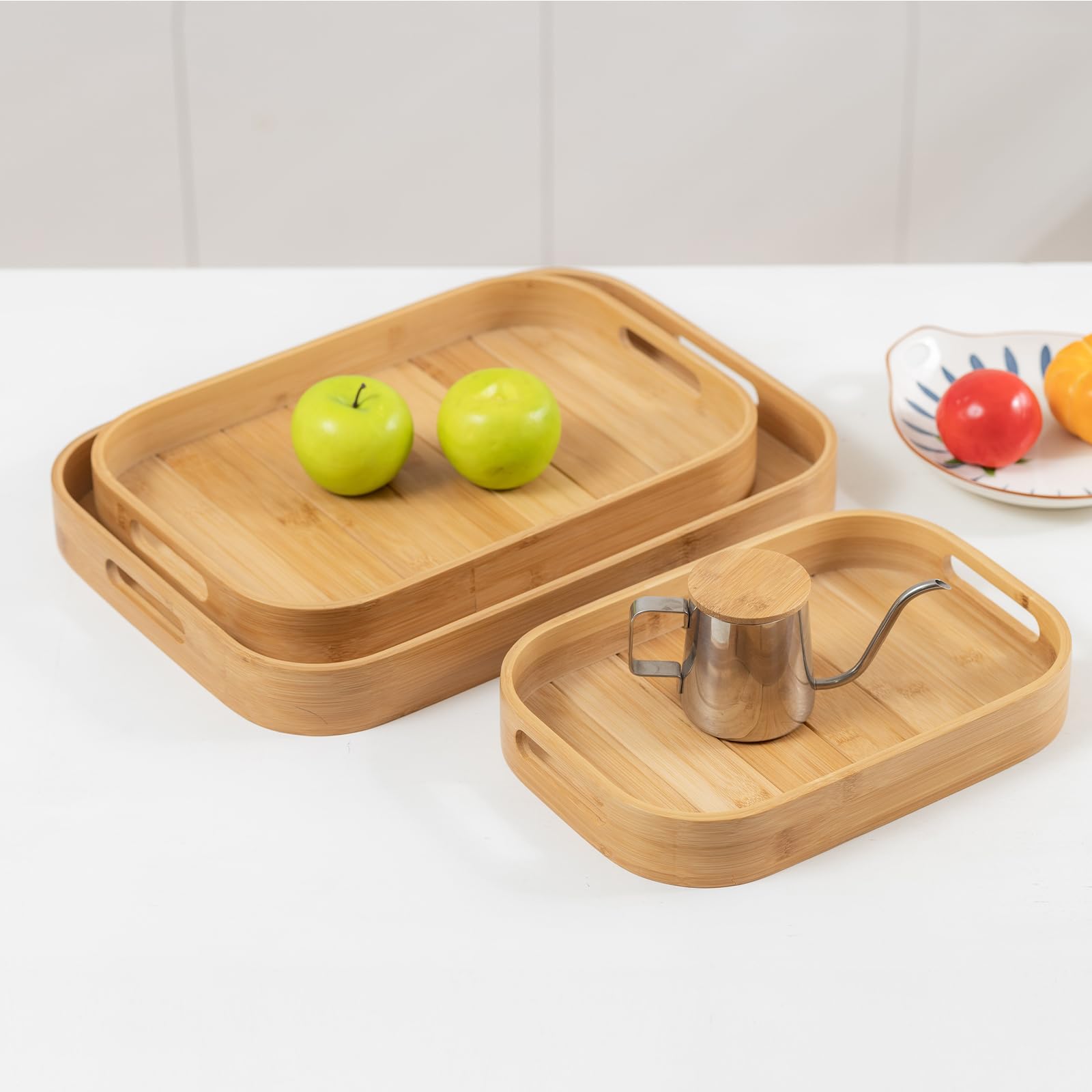 Plateau de service en bambou avec poignées, plateau moderne pour table basse ottomane, plateau de service décoratif pour petit déjeuner