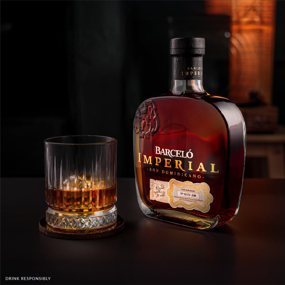 Amazon.co.jp: ロン・バルセロ インペリアル [ ラム 700ml ] : 食品