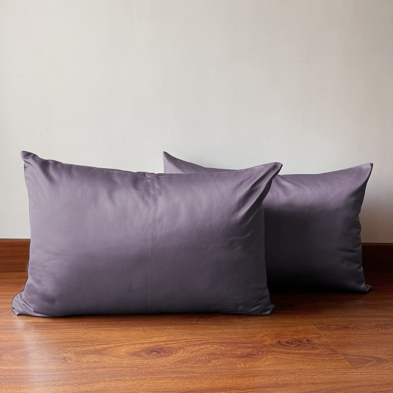 SEEVO 400 TC Luxurious Satin Silk Pillow Covers/Pillowcases with Envelope Closure, Soft Comfortable Protects Hair and Skin - 17 inch x 27 inch - Set of 2 with 3 Satin Schrunchies (Purple)