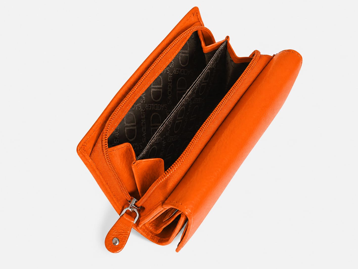 SADDLER Portafoglio trifold in pelle nappa con portamonete e chiusura zip