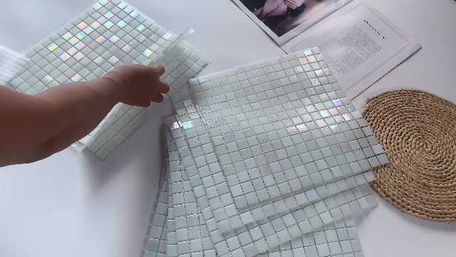 smafusion 11.5sqft Iridescent Mosaic Tiles for Bathroom