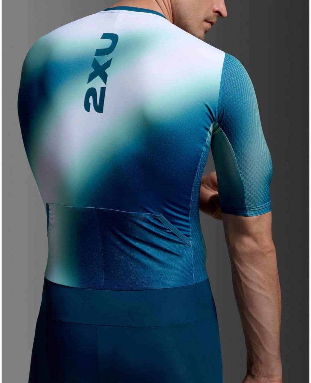 2XU Men's Aero Hex Sleeved Tri Suit