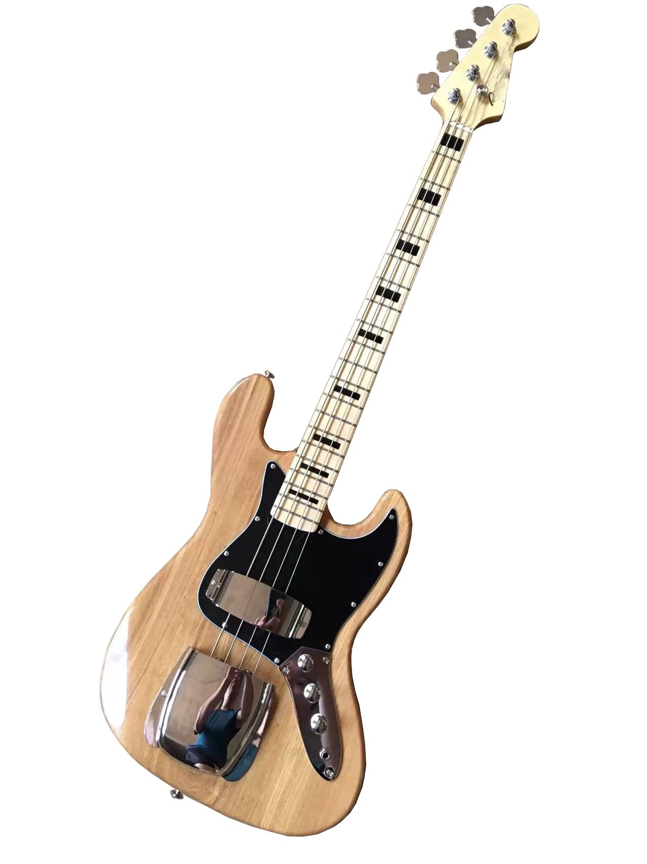 Niestandardowa 4-strunowa gitara basowa z jesionowym korpusem, chromowanym osprzętem, błyszczącym wykończeniem, dobrym tembre